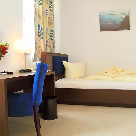 Hotel Mueritzterrasse เรอเบล ภายนอก รูปภาพ